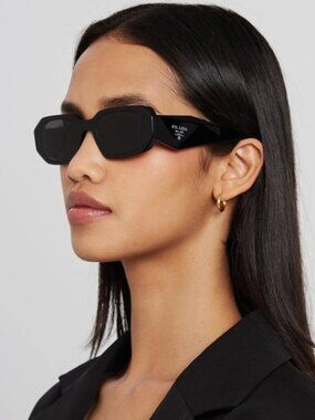 PRADA Sunglasses PR 17WS in Black